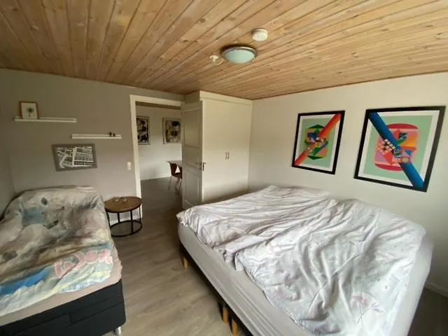 Privat Lejlighed Med 2 Vaerelser, Opholdsrum, Eget Badevaerelse * جايف